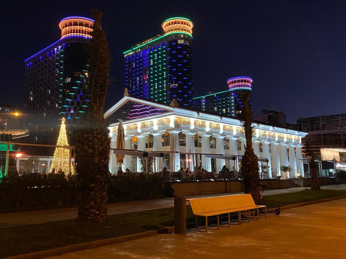 Sea Towers 2 Room Apartment Batumi Luaran gambar