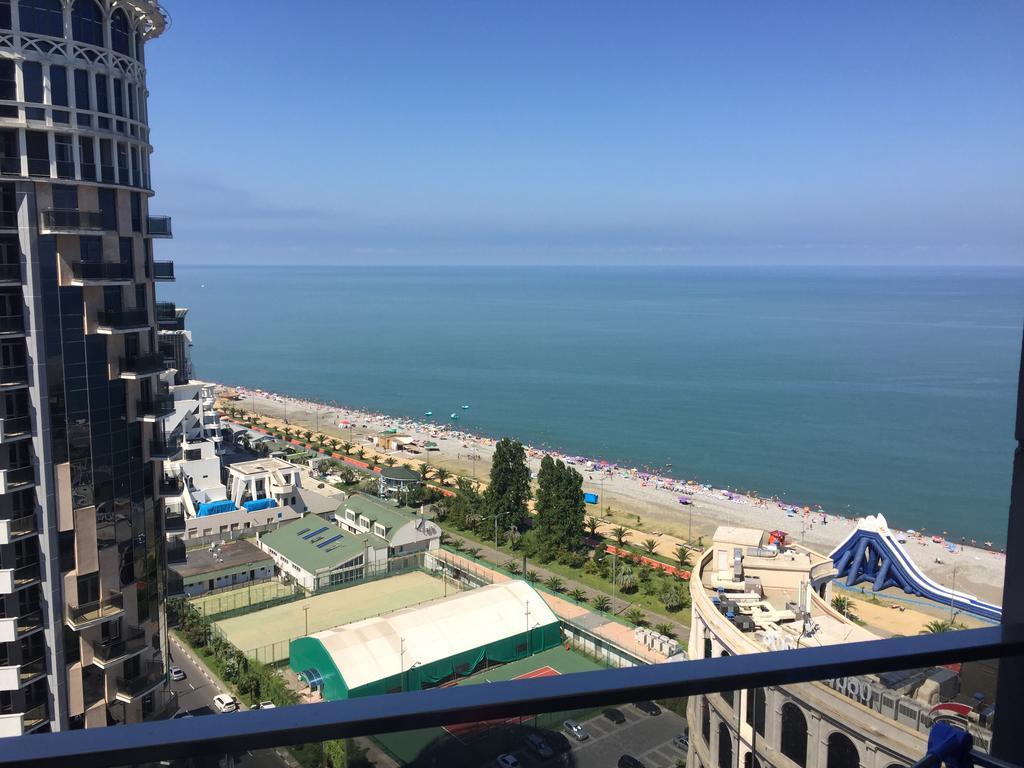 Sea Towers 2 Room Apartment Batumi Luaran gambar