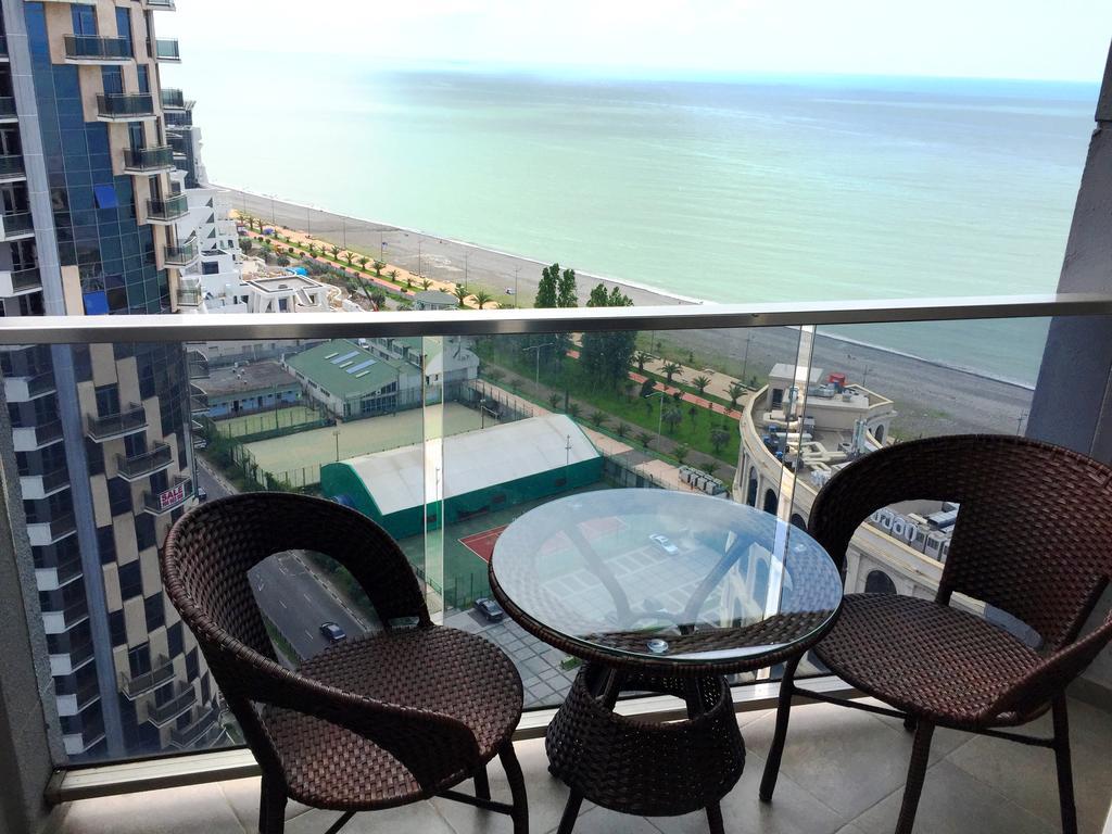 Sea Towers 2 Room Apartment Batumi Luaran gambar